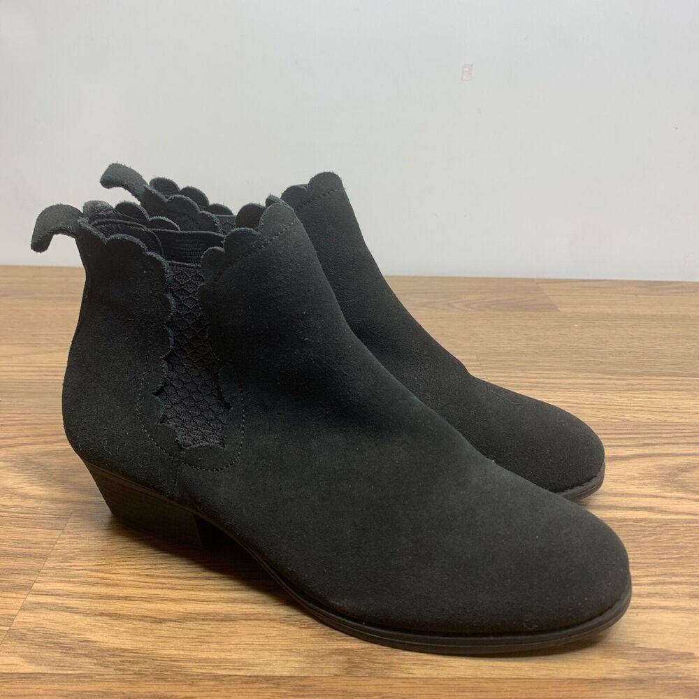 Skechers Ankle Booties Women's Size 9 Black‎  Suede Leather Scalloped Casual